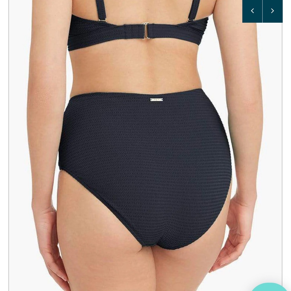 Sea level bikini - Picture 14 of 15